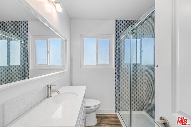 Building Photo - 1323 11th St