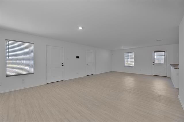 Building Photo - 9752 Platteview Rd