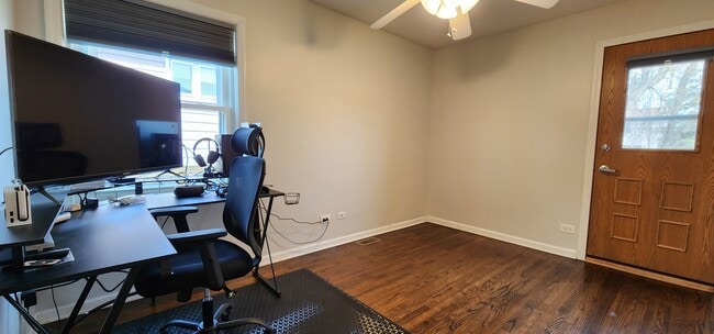 Building Photo - 1831 S Cumberland Ave