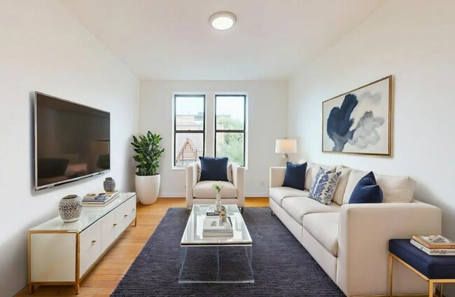 Primary Photo - 3000 bedroom in NEW YORK NY 10031