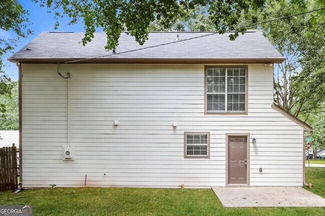 Building Photo - 510 Rosehill Dr