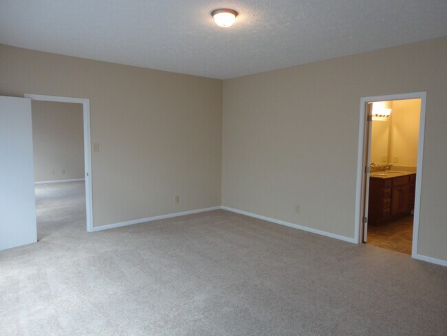 Building Photo - 6675 Wellspring Drive