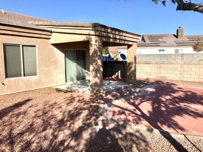 Building Photo - Beautiful Home in Great Neighborhood!