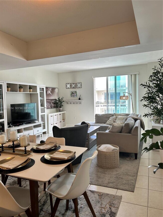 Building Photo - 7275 SW 90th St