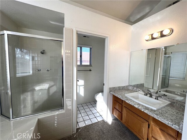 Building Photo - 206 Goldenrod Dr
