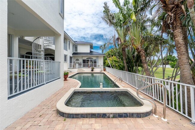 Building Photo - 202 George Rd SE