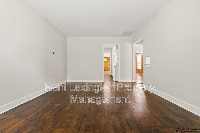 Building Photo - 541 Sheridan Dr