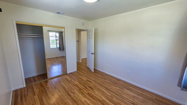 Building Photo - East Whittier 3 Bed 1.5 Bath House With Remodeled Kitchen and Bathrooms Available Now!