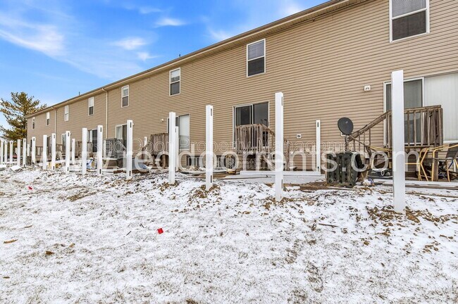 Building Photo - 8436 Hague Rd