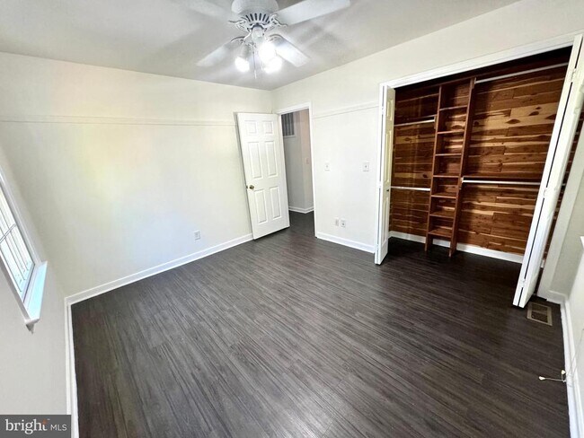 Building Photo - 1326 Aquia Dr