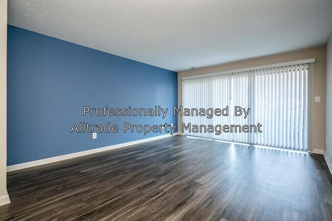 Building Photo - 9400 Doral Ct