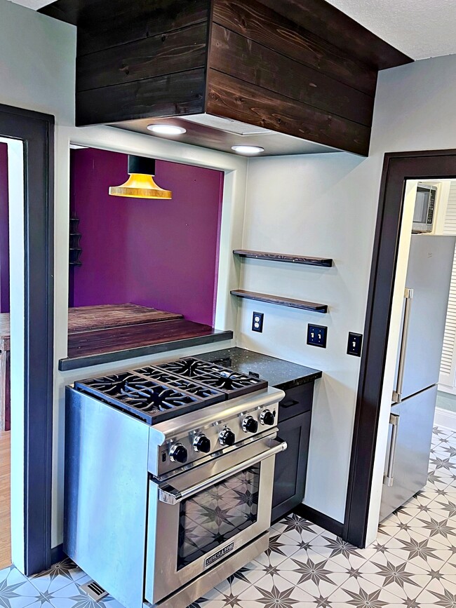 Building Photo - 7315 SE Taylor St