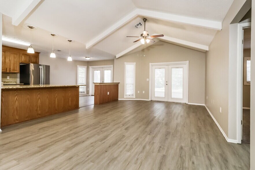 Building Photo - 13403 Woodward Dr