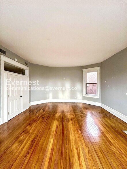 Building Photo - 2034 W Grace St