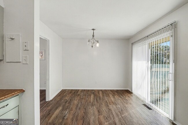 Building Photo - 2505 Shiloh Dr