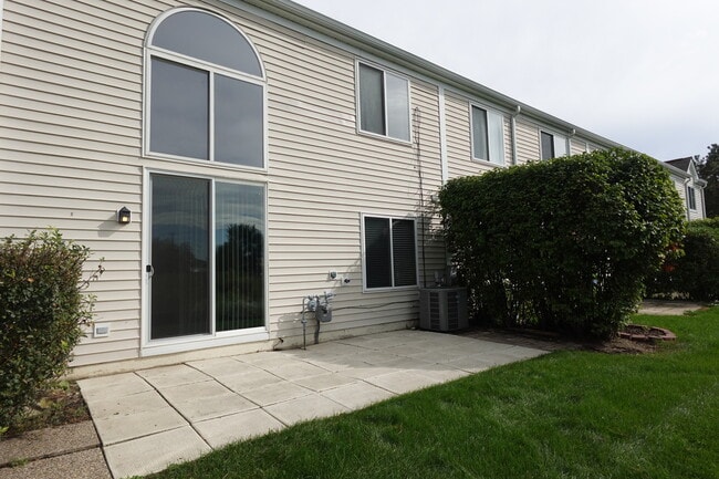 Building Photo - 1709 Spaulding Rd