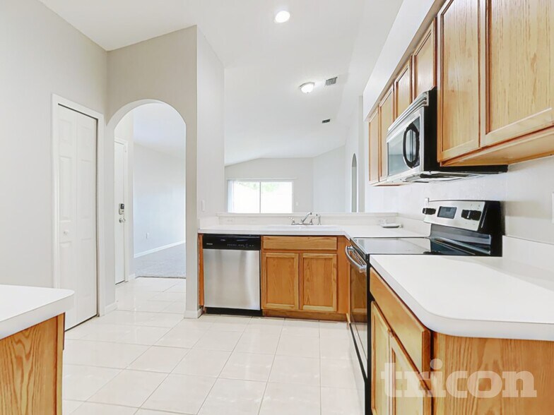Building Photo - 4307 Country Hills Blvd