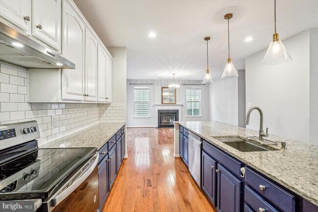 Building Photo - 9305 Sumner Lake Blvd