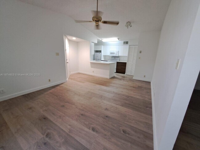 Building Photo - 2946 S University Dr