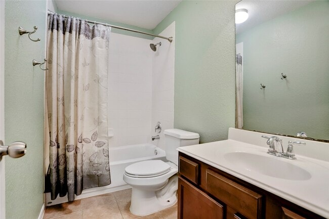 Building Photo - 6007 Pomme Bay Pass