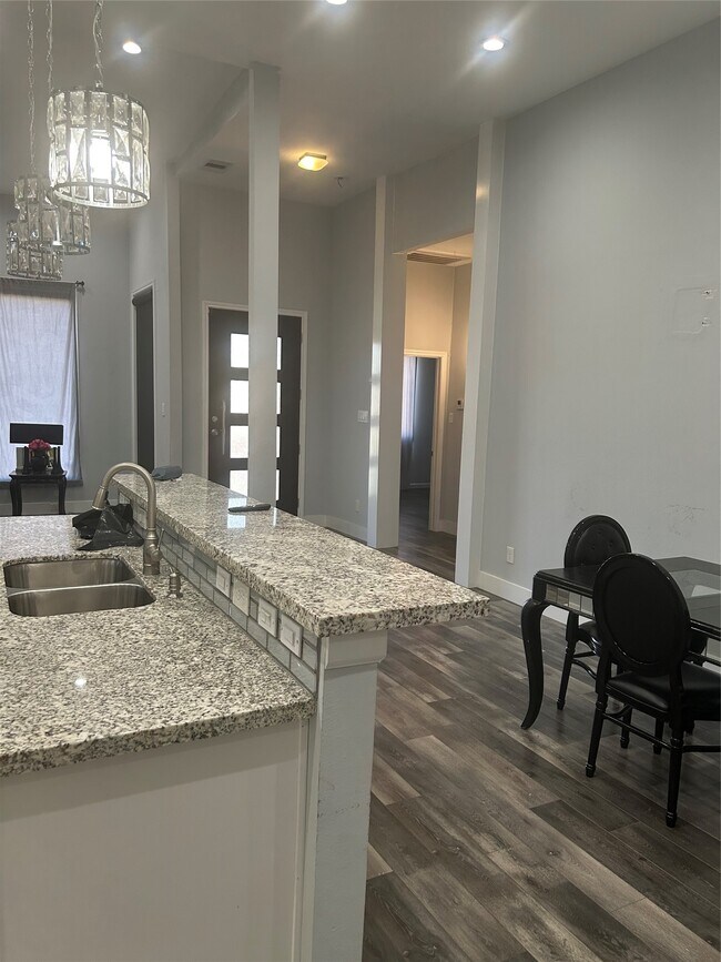 Building Photo - 3526 Griggs Rd