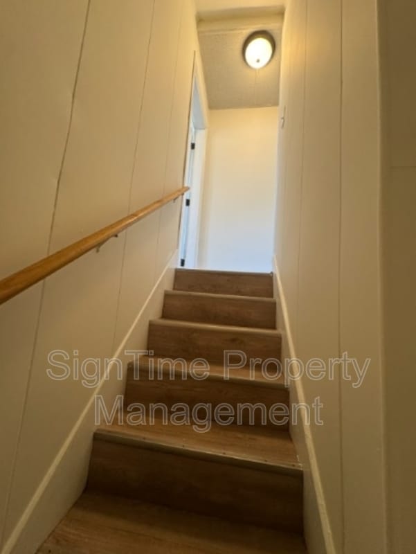 Building Photo - 120 N Conococheague St