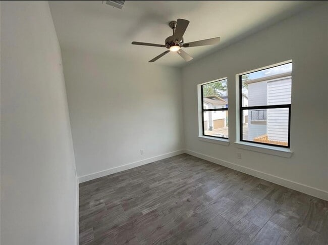 Building Photo - 1703 Cedrocanna Ln