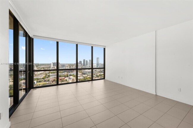 Building Photo - 1600 NE 1st Ave