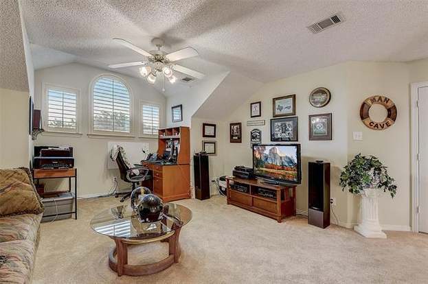 Building Photo - 1304 Pagewynne Dr
