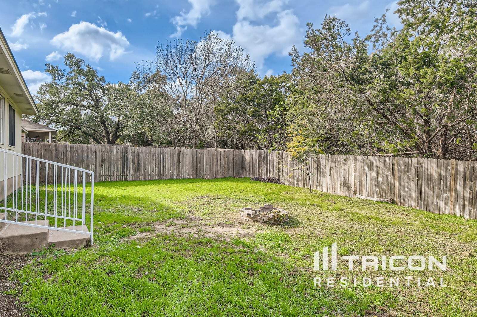 Building Photo - 1411 Catalina Dr