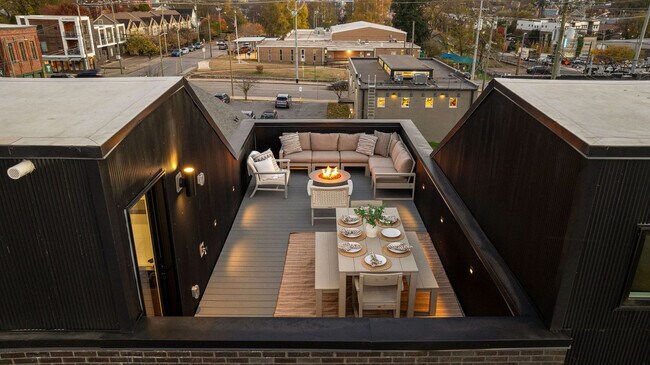 Building Photo - 1117 3rd Ave S