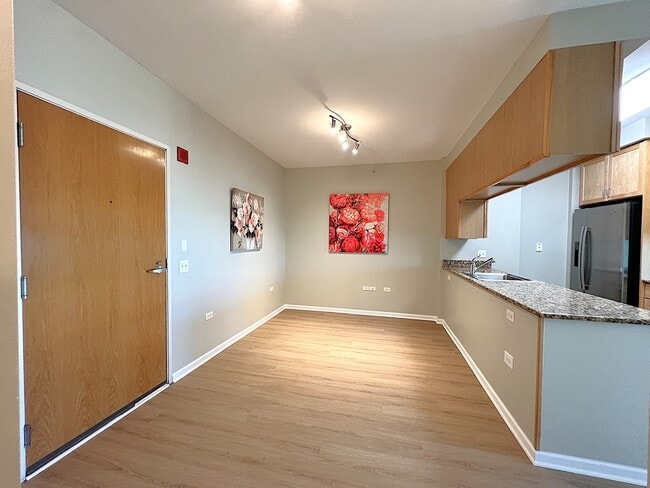 Building Photo - 9655 Woods Dr