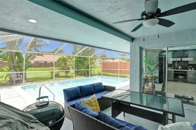 Building Photo - 9774 NW 19th Pl