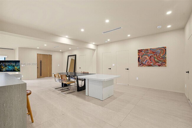 Building Photo - 4721 NW 6th Ave