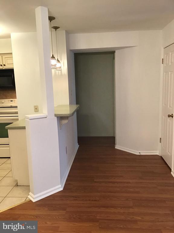 Building Photo - 45011 Bennett Pl