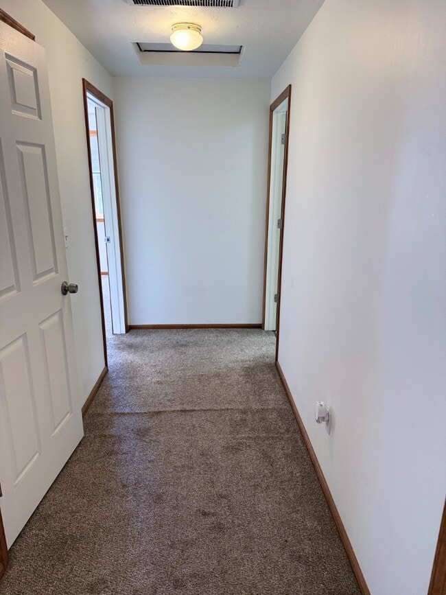Building Photo - 3776 SW Fairhaven Dr