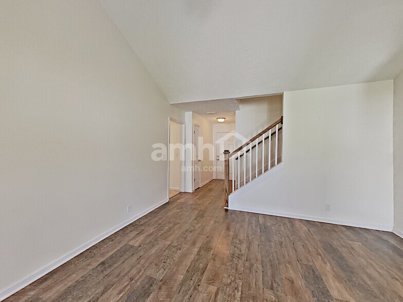 Building Photo - 1617 Ursuline Ln