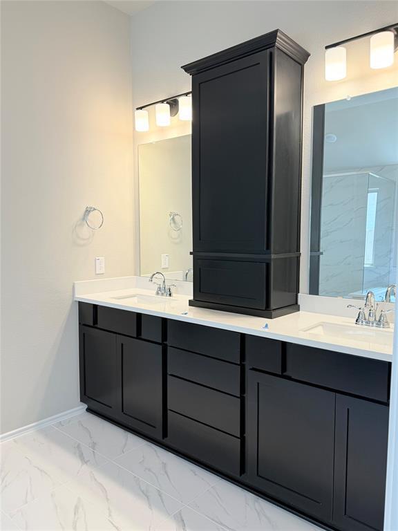 Building Photo - 2323 Peach Oak Xing