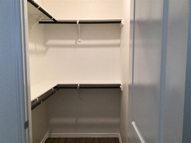 Building Photo - 565 Big Rocky Bend