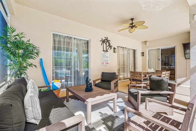 Building Photo - 412 N Hampton Dr