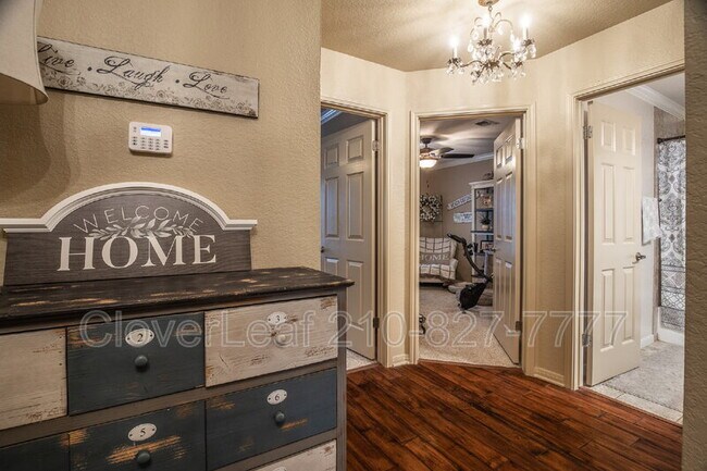 Building Photo - 1409 Azalea Ln