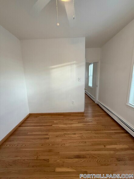 Building Photo - 155 Centre St