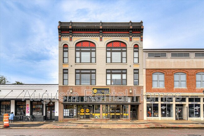 Primary Photo - 1106 Broad St