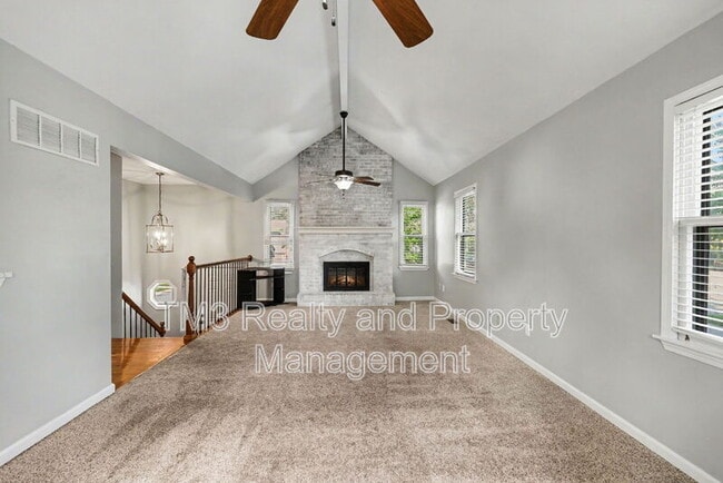Building Photo - 15213 S Seminole Dr