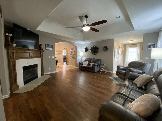 Building Photo - 10713 Masters Cir