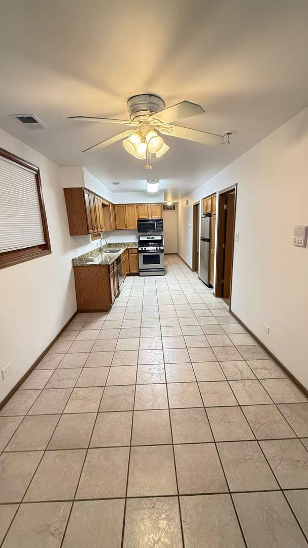 Building Photo - 455 W 37th St