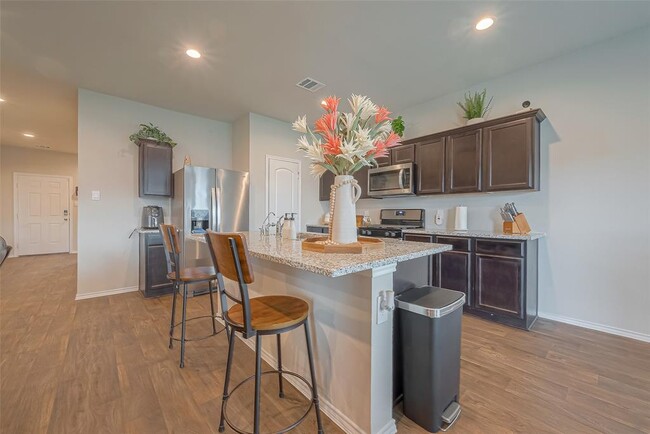 Building Photo - 14881 Prickly Pear Cv