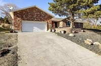 Building Photo - Elegant 4-Bedroom Home on a Corner Lot in ...