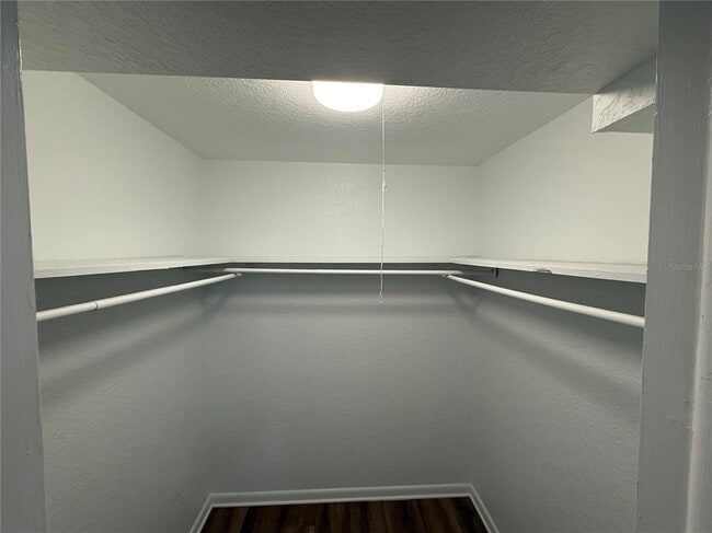 Building Photo - 901 Concord St