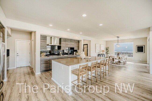 Building Photo - Luxury MainVue Maple Valley Home * UPGRADES * Central A/C * Theater Room * Outdoor Fireplace